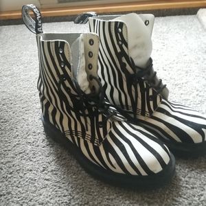 Dr. Martens Pascal Boots